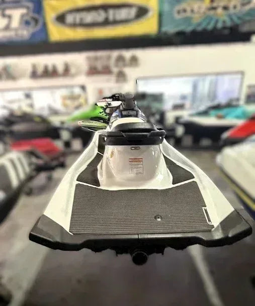 2015 Yamaha VX 110hp - 72 Hours, Fresh Maintenance, 3-Person Seat - MIAMI JET SKI MOTORSPORTS