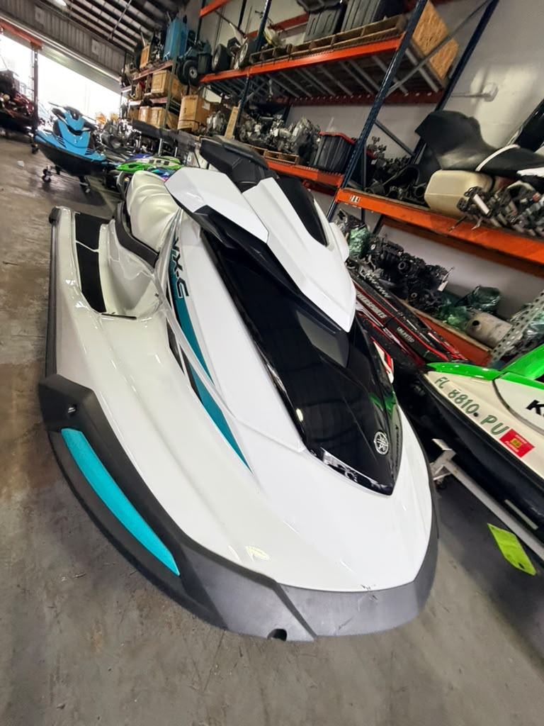 2025 Yamaha VX-C WaveRunner – 110 HP 4-Stroke Jet Ski Unit