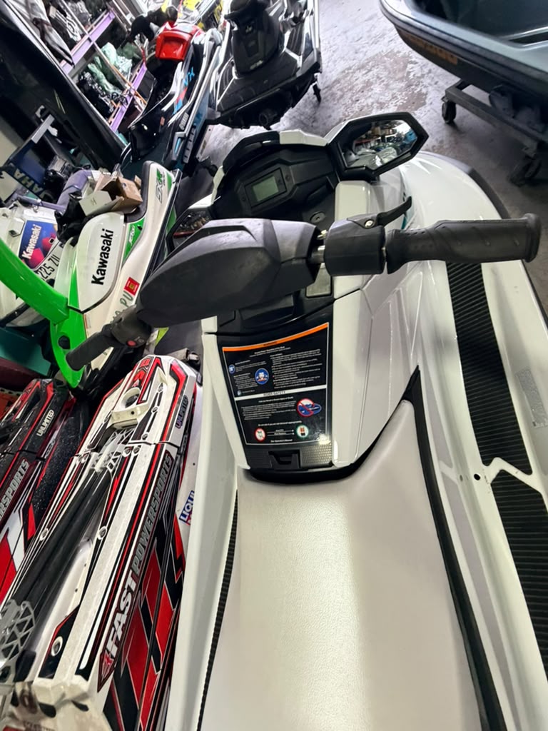 2025 Yamaha VX-C WaveRunner – 110 HP 4-Stroke Jet Ski Unit