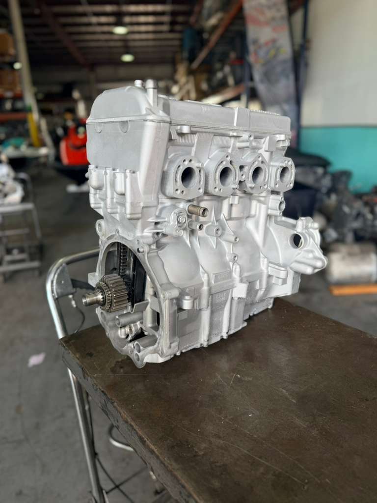 Remanufactured Yamaha MR-1 engine with 160 HP high output, showing the engine block and components for marine use.