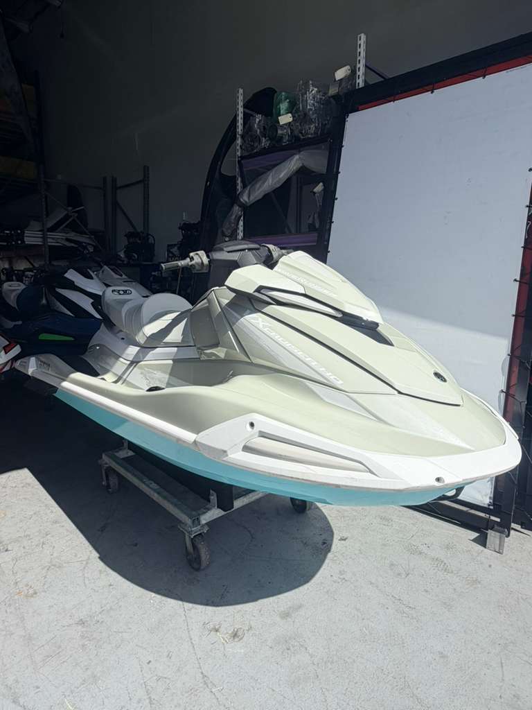2025 Yamaha VX HO 1800cc - 1.8 L  Engine - Used - Reverse -65 Hrs  Personal Watercraft