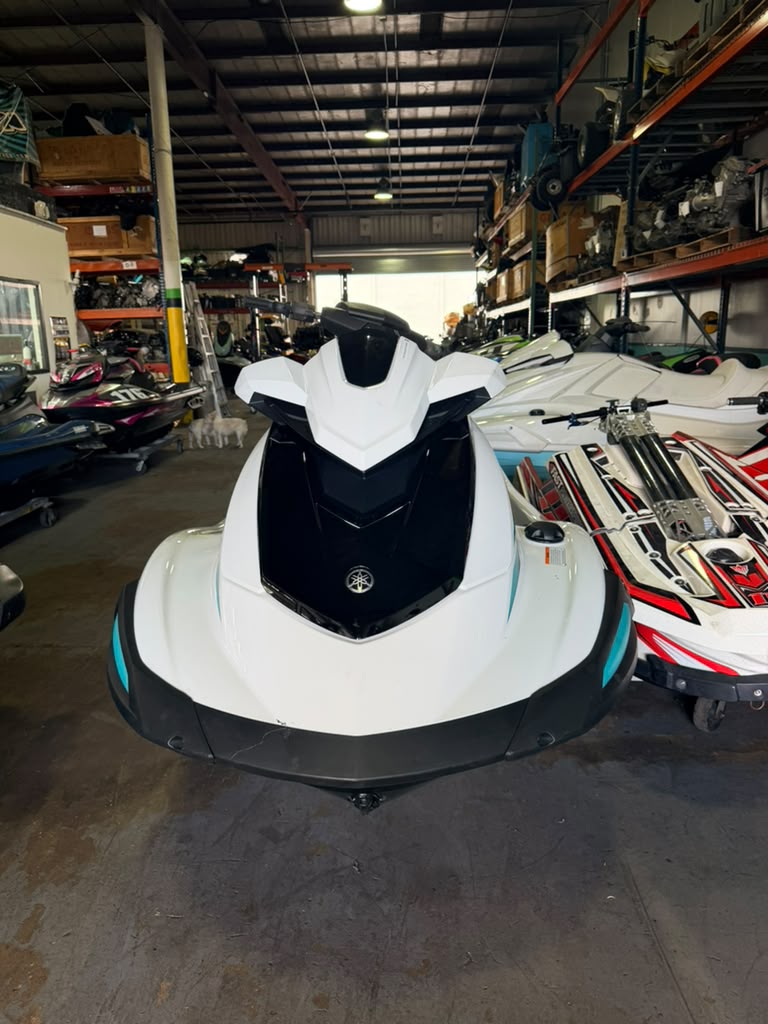 2025 Yamaha VX-C WaveRunner – 110 HP 4-Stroke Jet Ski Unit