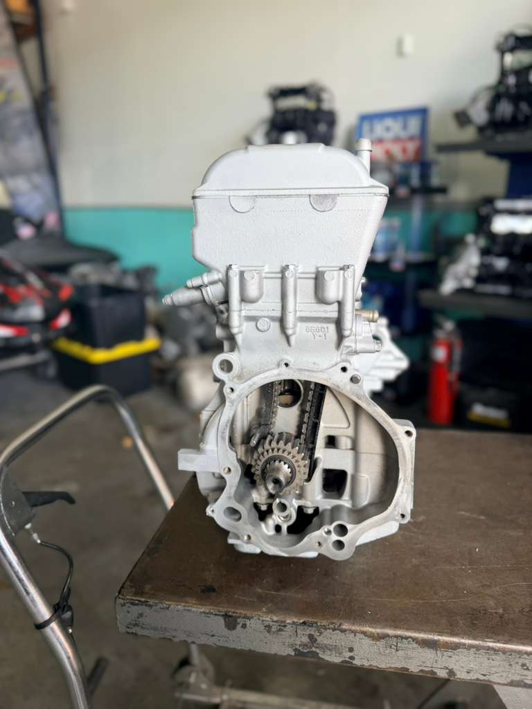 Remanufactured Yamaha MR-1 engine with 160 HP high output, showcasing the MIAMIJETSKIMOTORSPORTS branded engine in a clean, detailed view.